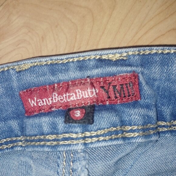YMI WannaBettaButt Skinny Jeans – Light Wash, Size 3, Women - Picture 4 of 6